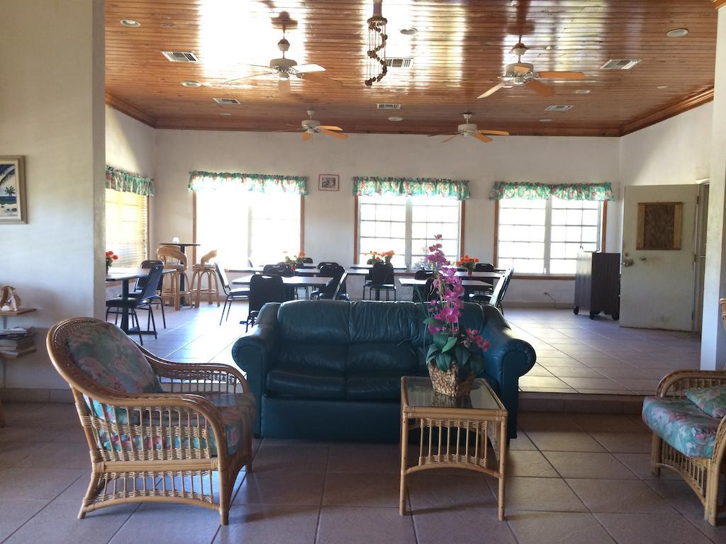 Surfers Manor Motel Gregory Town Kültér fotó