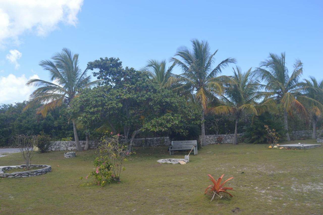 Surfers Manor Motel Gregory Town Kültér fotó